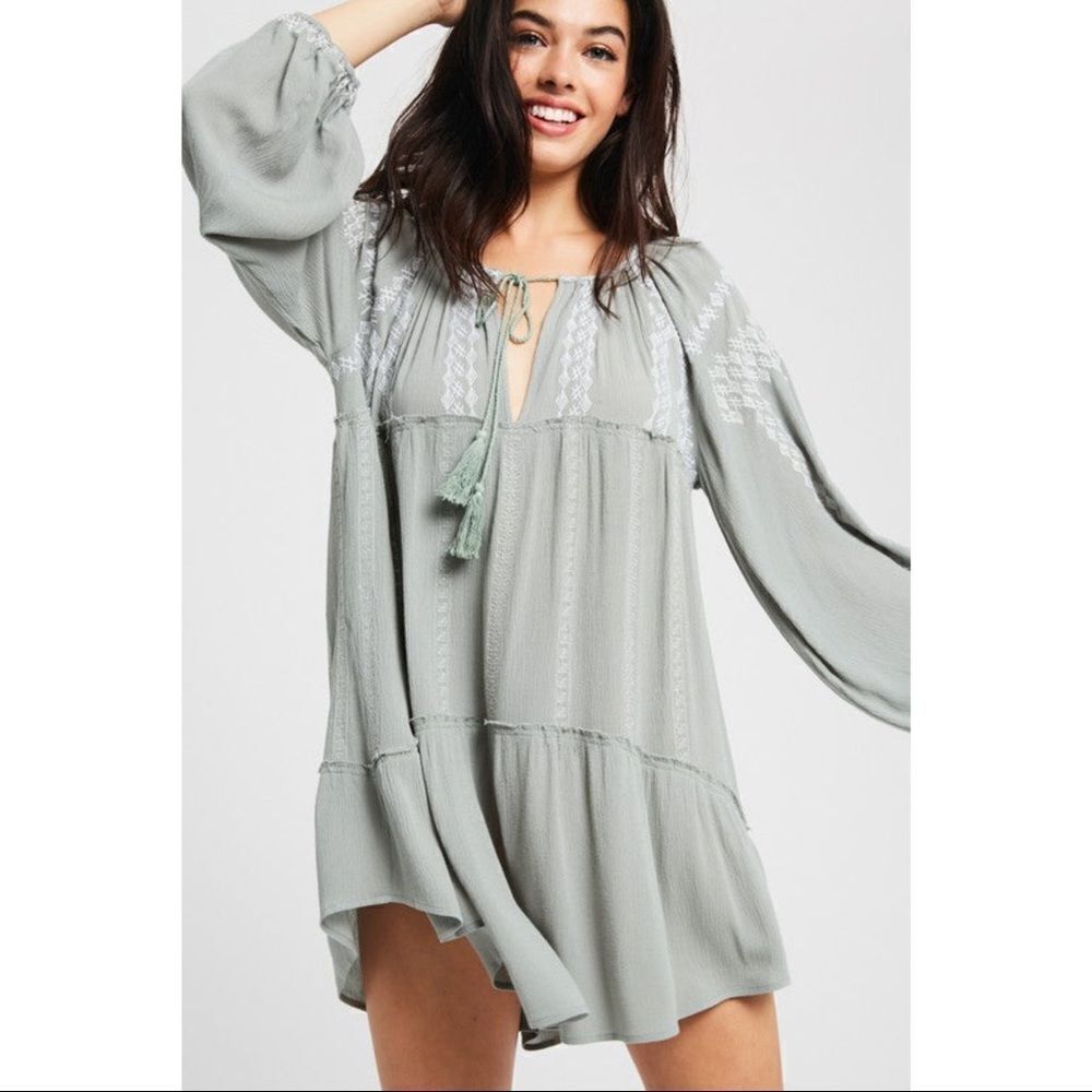 ✨ EMBROIDERED V-NECK TUNIC DRESS LONG TIE WITH TASSEL ENDS✨